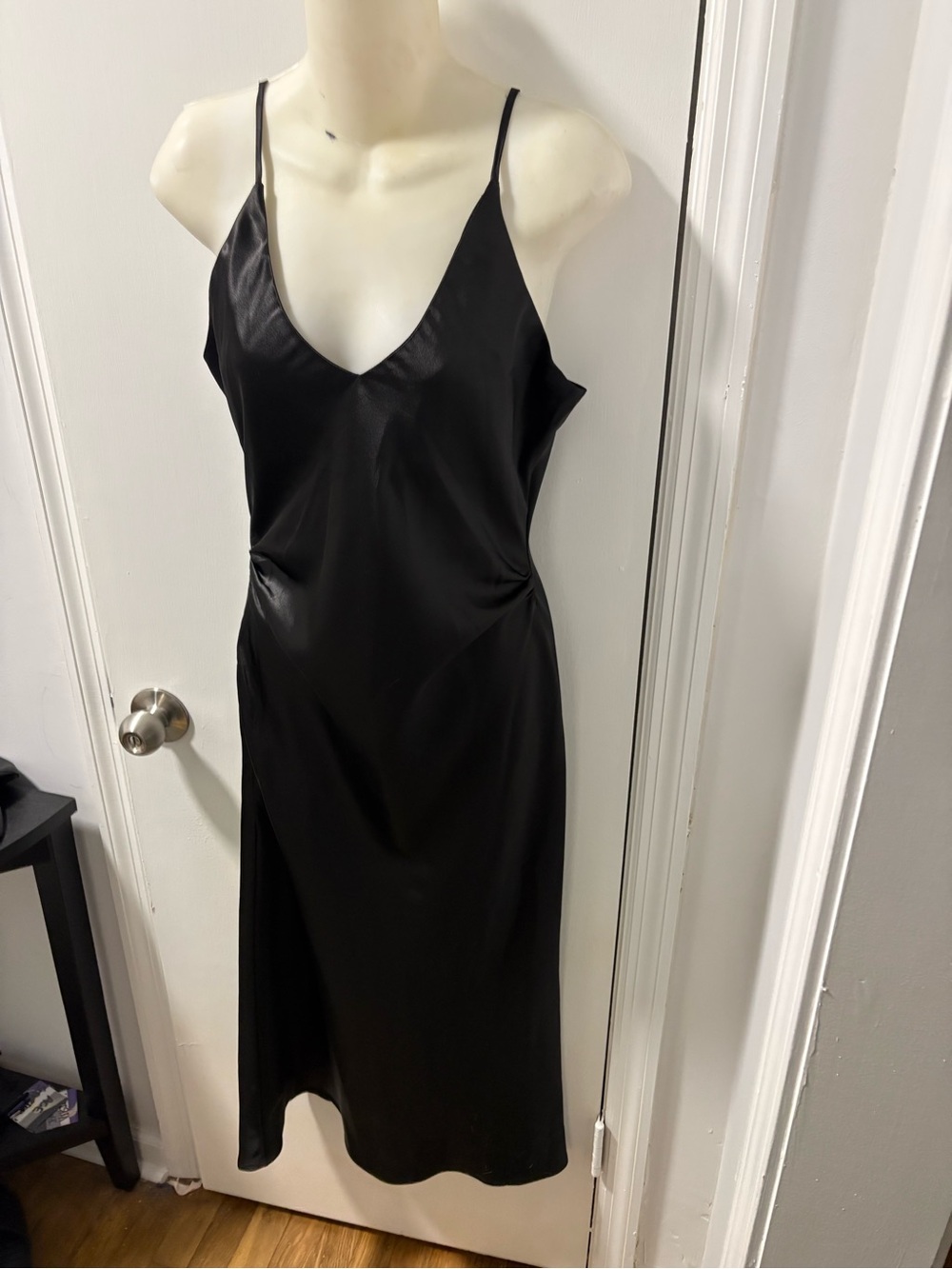 Gloeria Satin resort slip maxi dress - Picture 6 of 10